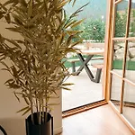 度假居 Lichtdurchflutete Doppelhaushaelfte In 克罗伊特